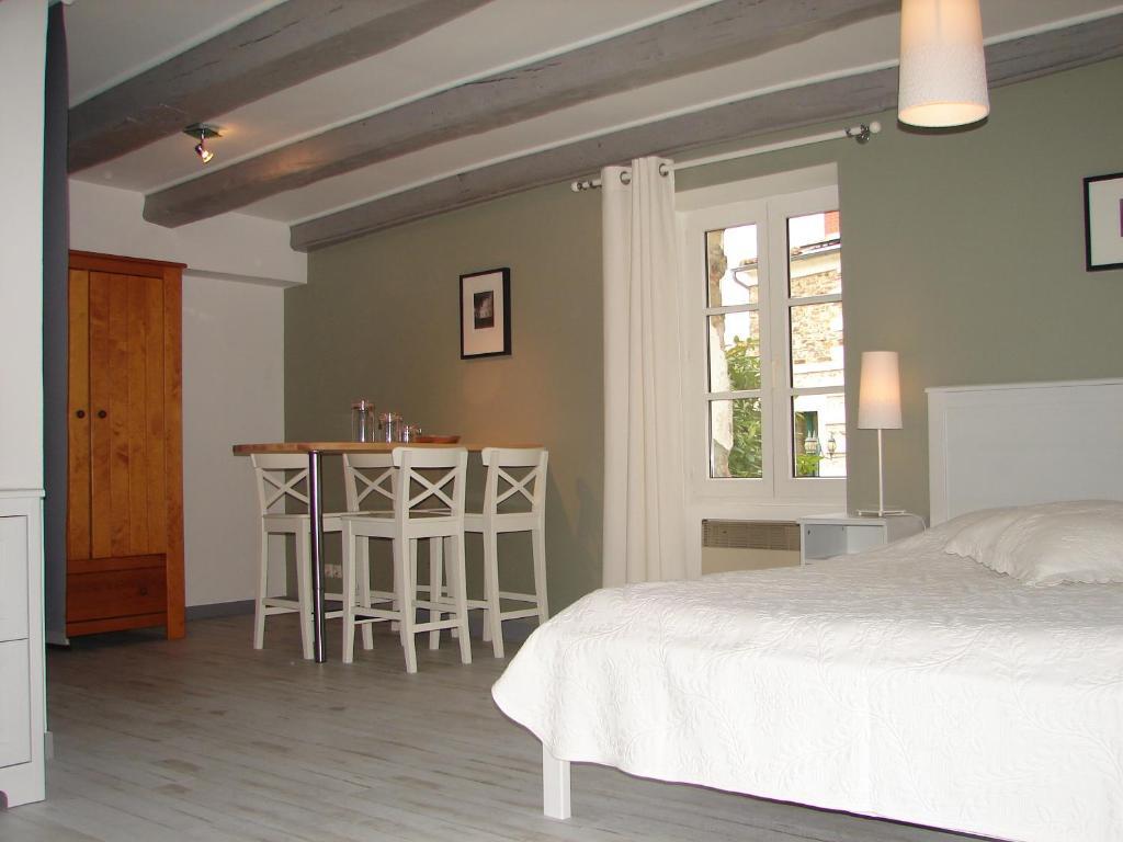 Relais De La Riniere Bed & Breakfast Le Landreau Ruang foto