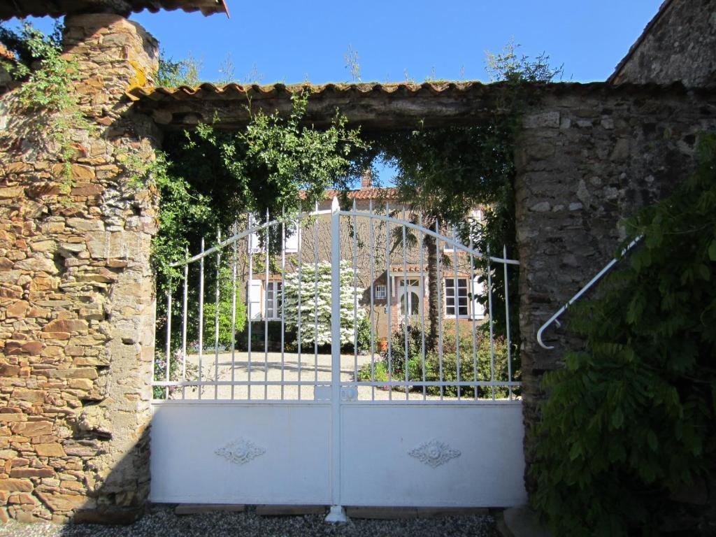 Relais De La Riniere Bed & Breakfast Le Landreau Bagian luar foto