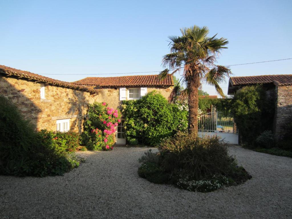 Relais De La Riniere Bed & Breakfast Le Landreau Bagian luar foto