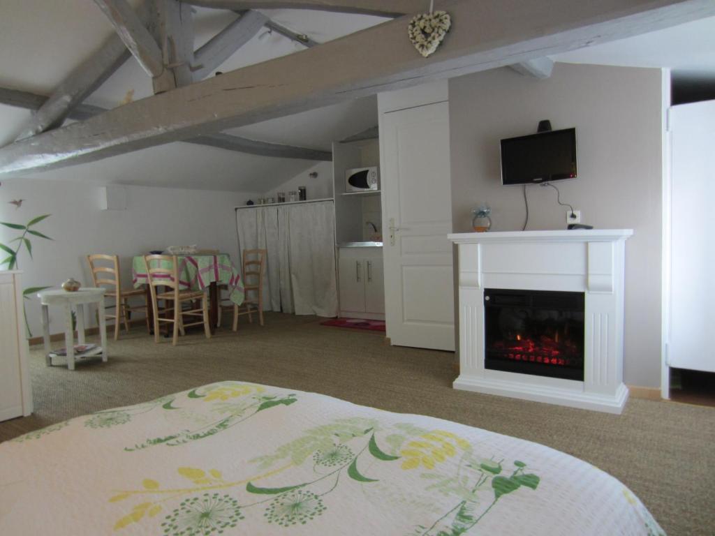 Relais De La Riniere Bed & Breakfast Le Landreau Bagian luar foto